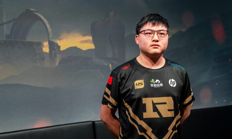 Uzi Invictus Gaming