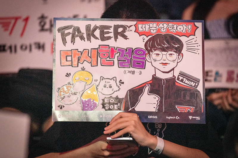 faker fans T1